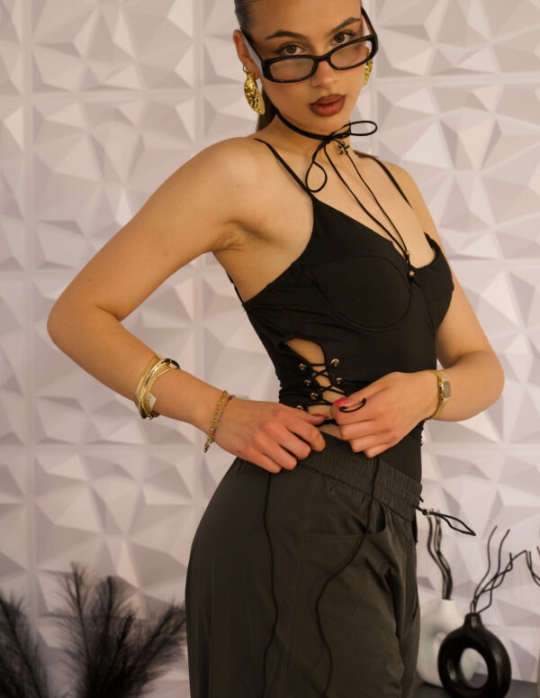 Body Noir Lace-Up